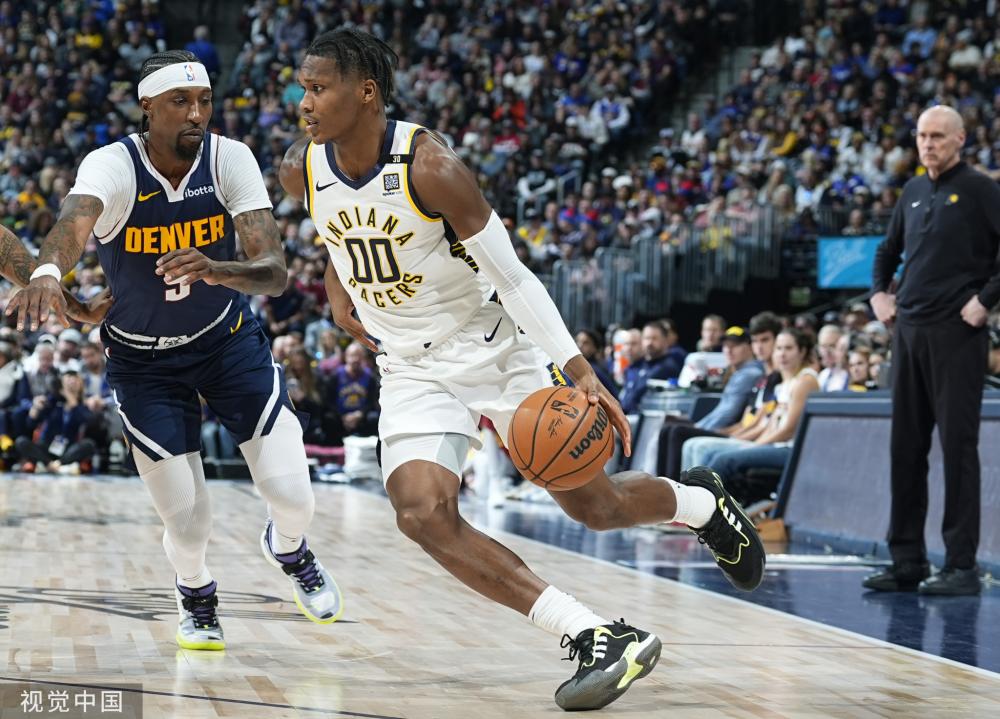 竞技中显得 竞技中显得