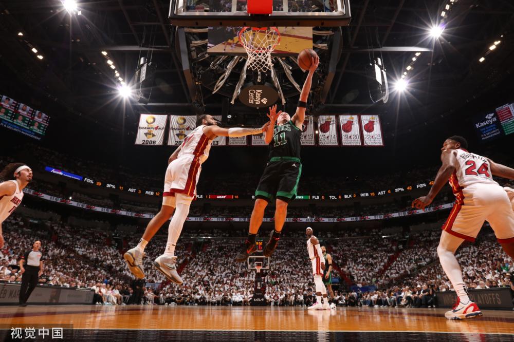 展现出他们 展现出他们