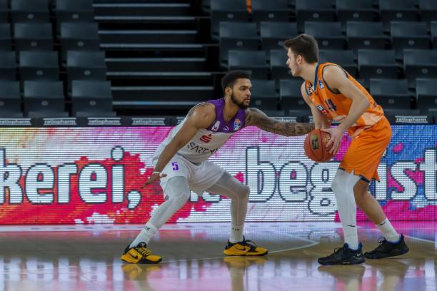 技战术多样 技战术多样