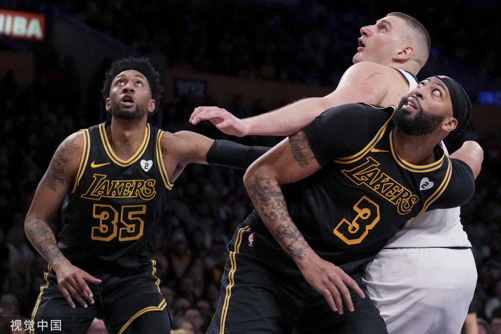 与亚泰的战 与亚泰的战